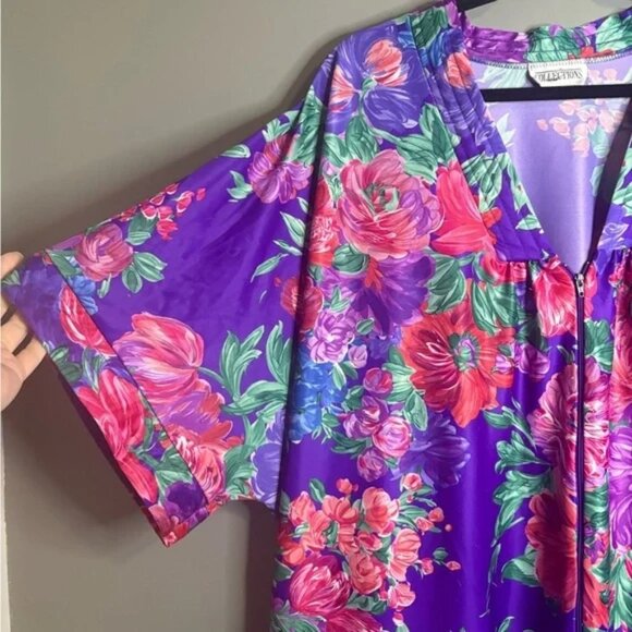 Vintage Collections size Large Front Half Zip Floral Multicolor Nightgown - Picture 5 of 7